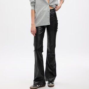 NWT: GAP High Rise Vegan Leather '70s Flare Pants, Size 29